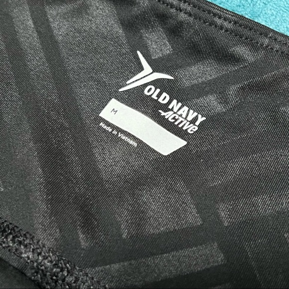 ๐3/40๐ OLD NAVY ACTIVE High Rise Leggings - Picture 3 of 3